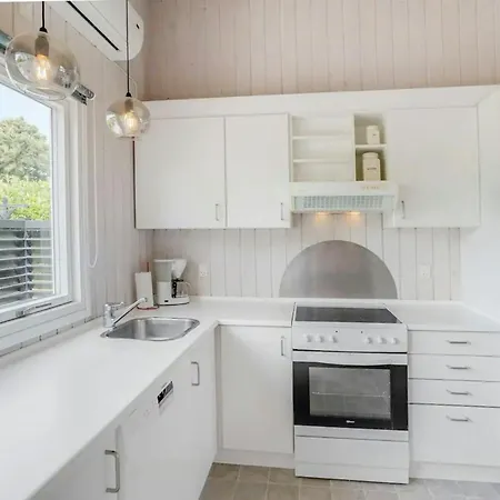 別荘 Bright House With Sea View And A Hot Tub On Als Sarup