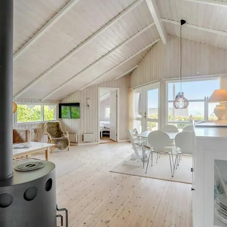 Bright House With Sea View And A Hot Tub On Als * Sarup